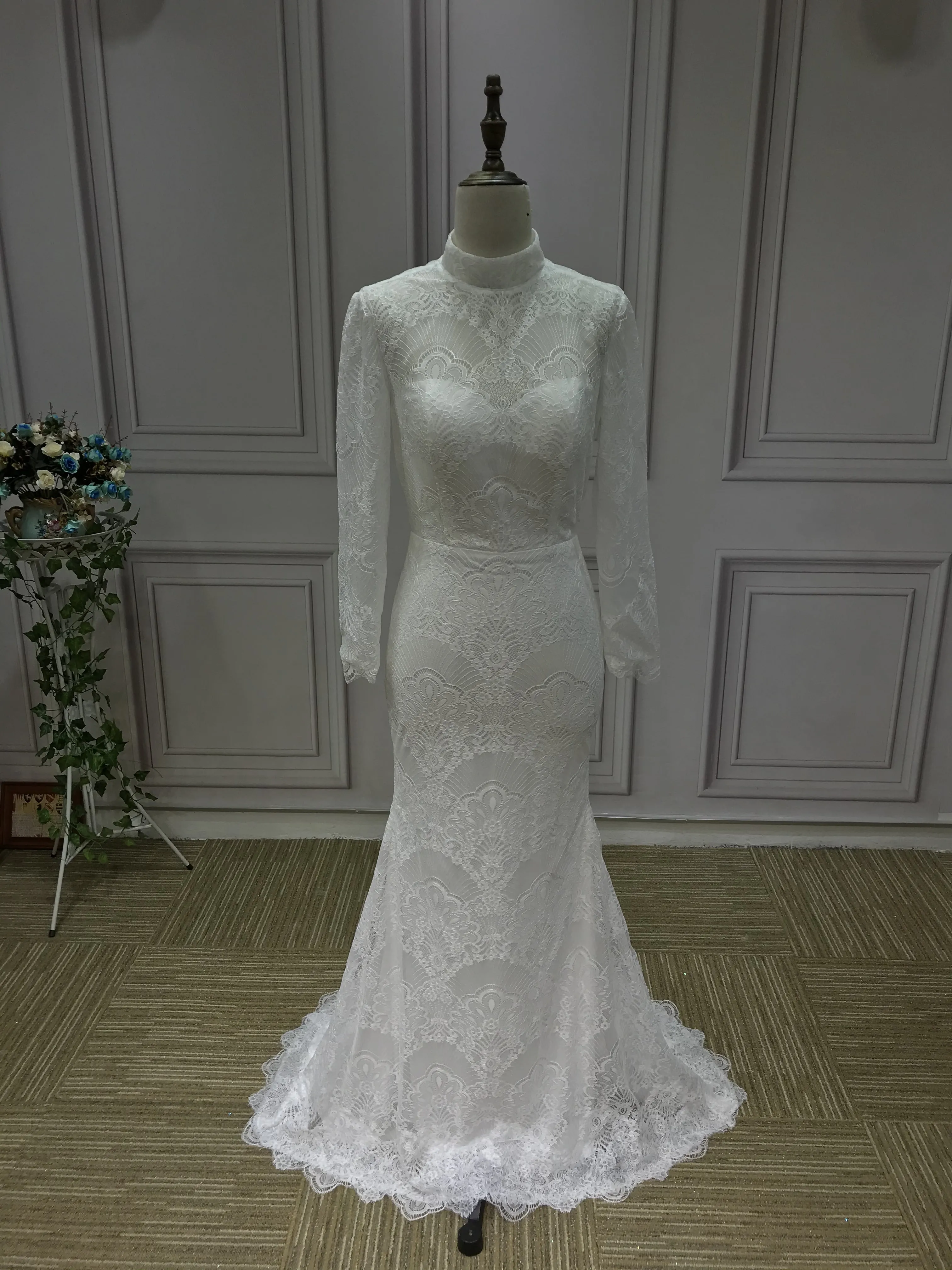 Chic muslim long sleeves eyelash lace mermaid  wedding dress 2020