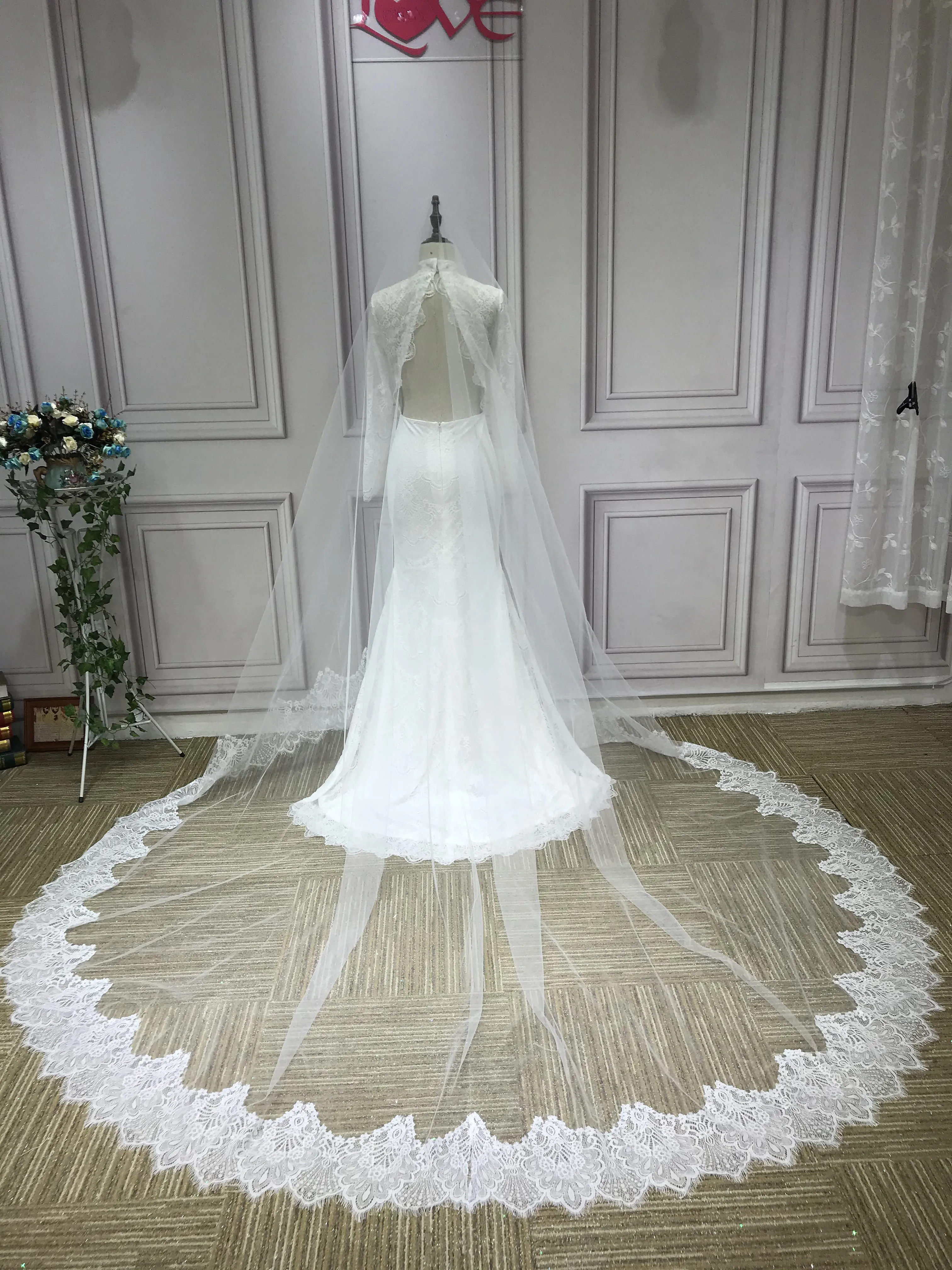 Chic muslim long sleeves eyelash lace mermaid  wedding dress 2020