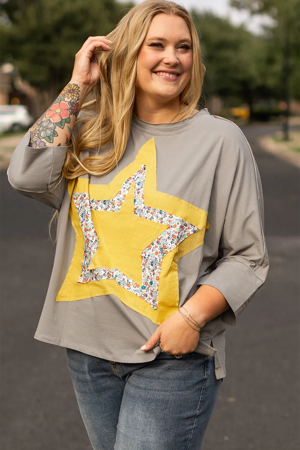 Floral Star Patched Pattern Plus Size Top