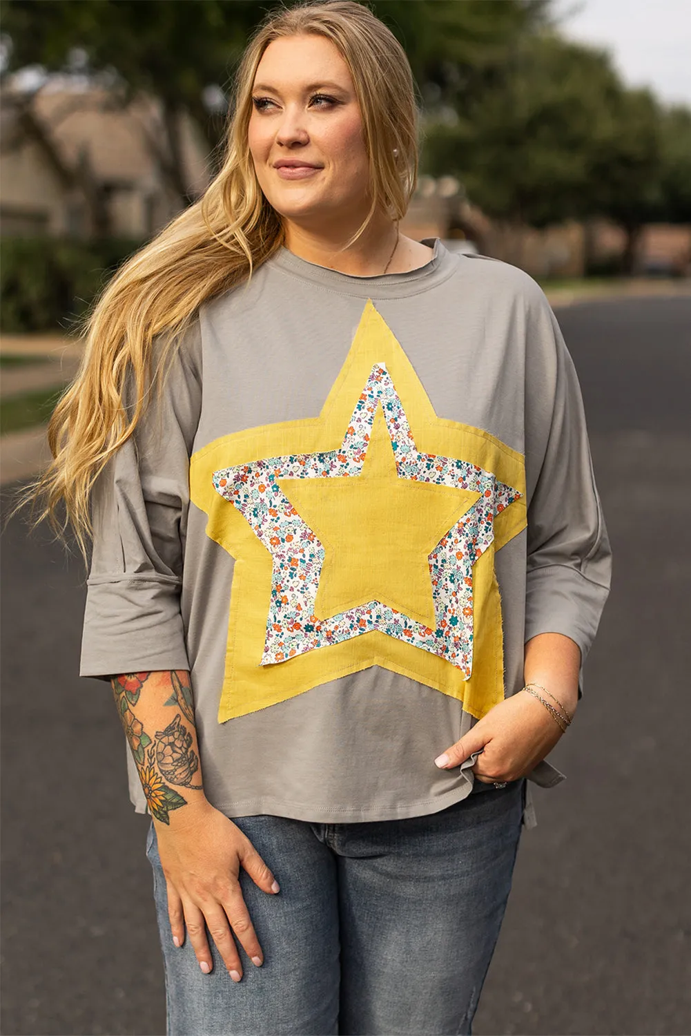 Floral Star Patched Pattern Plus Size Top