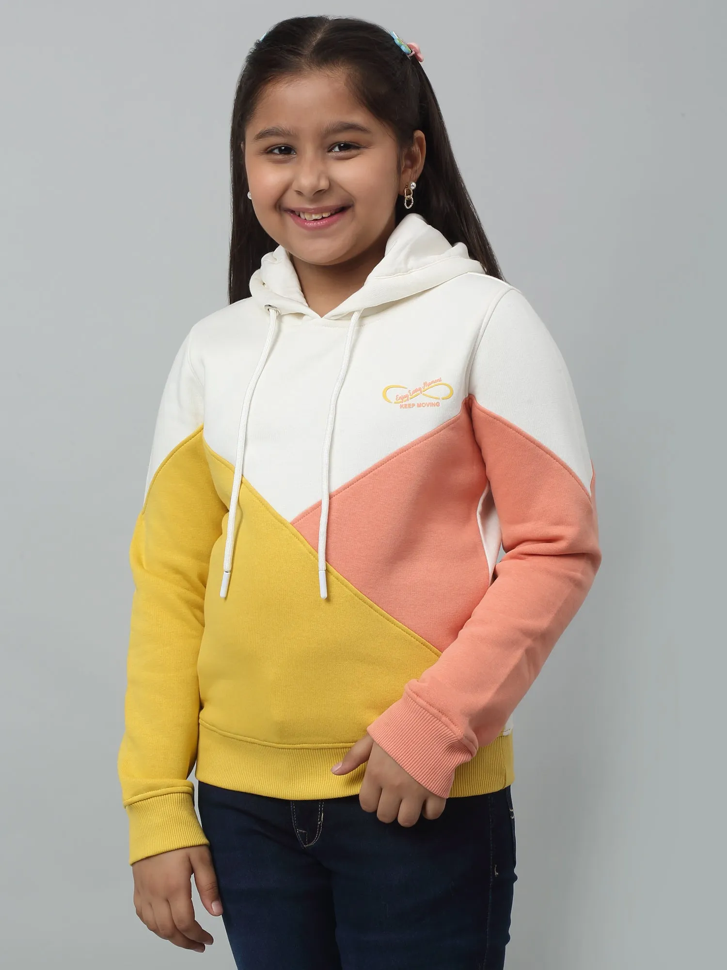 Girls Yellow Colour Blocked Hooded Neck Sweatshirt For Winter