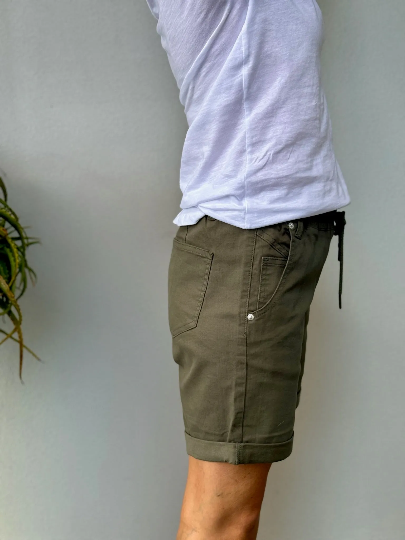 Hadley Shorts - Khaki