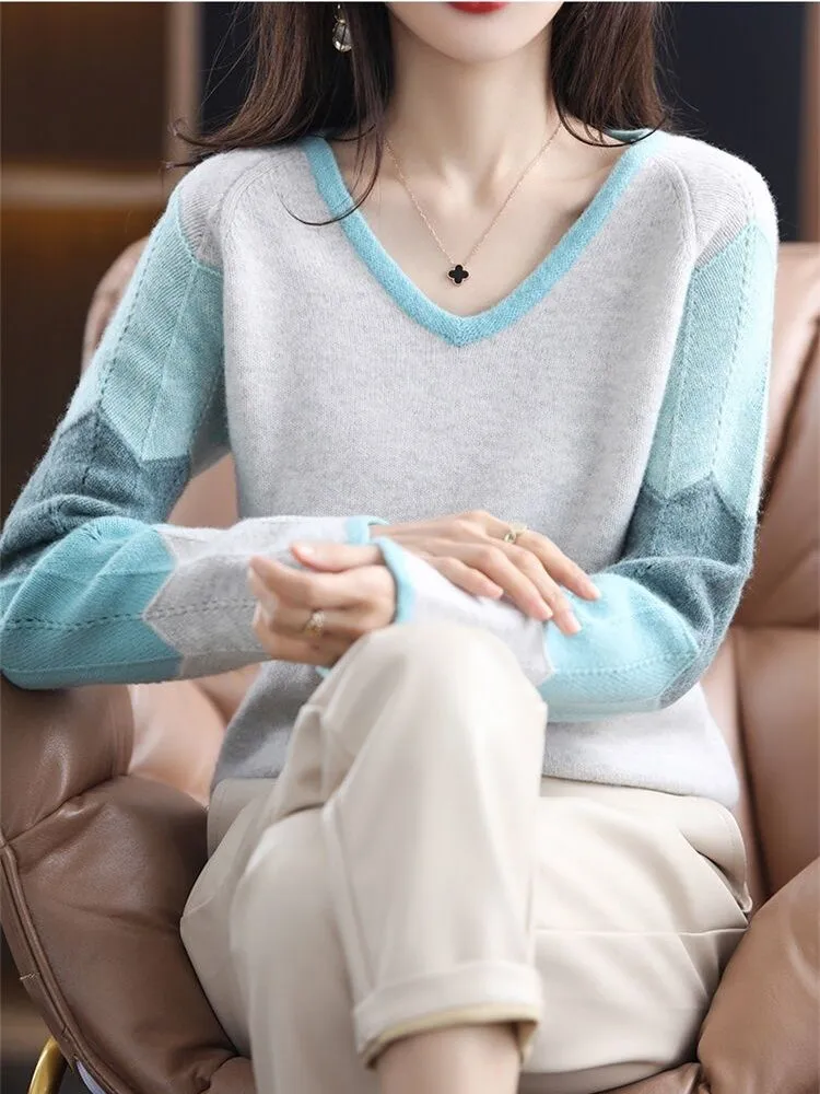 Jenna Woman Loose Knitted V Neck Sweater