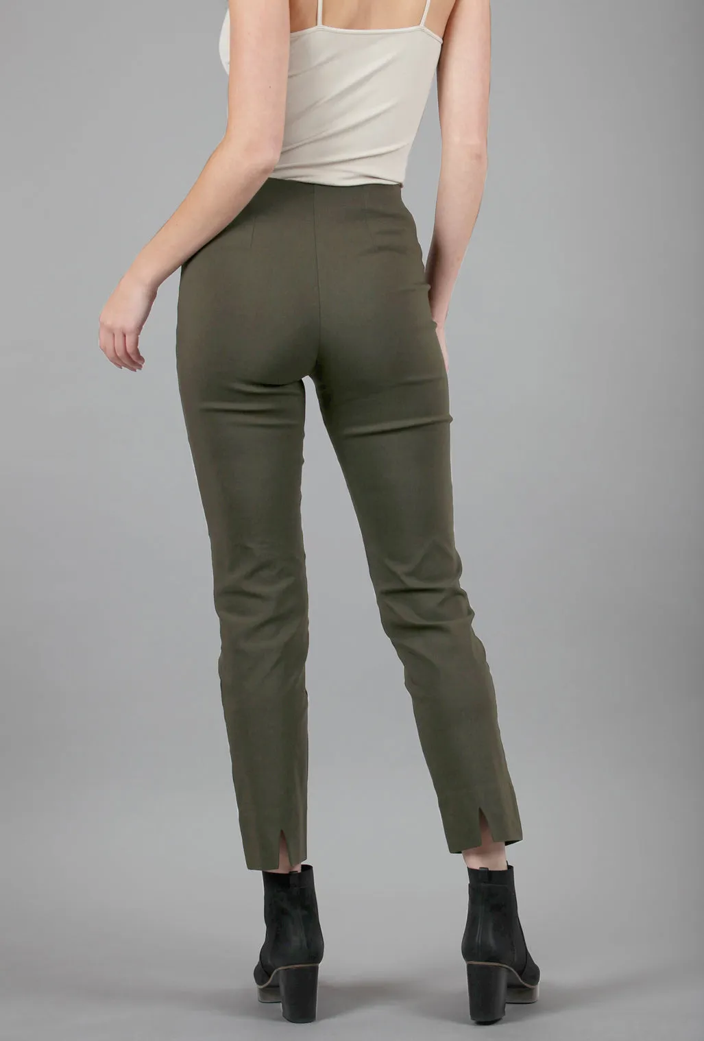 Milo Pant, Dark Olive