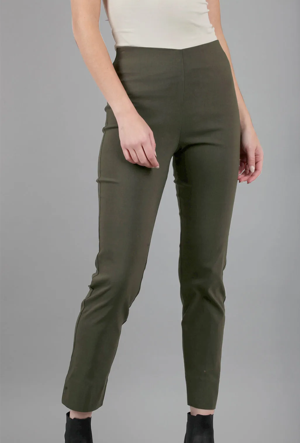 Milo Pant, Dark Olive