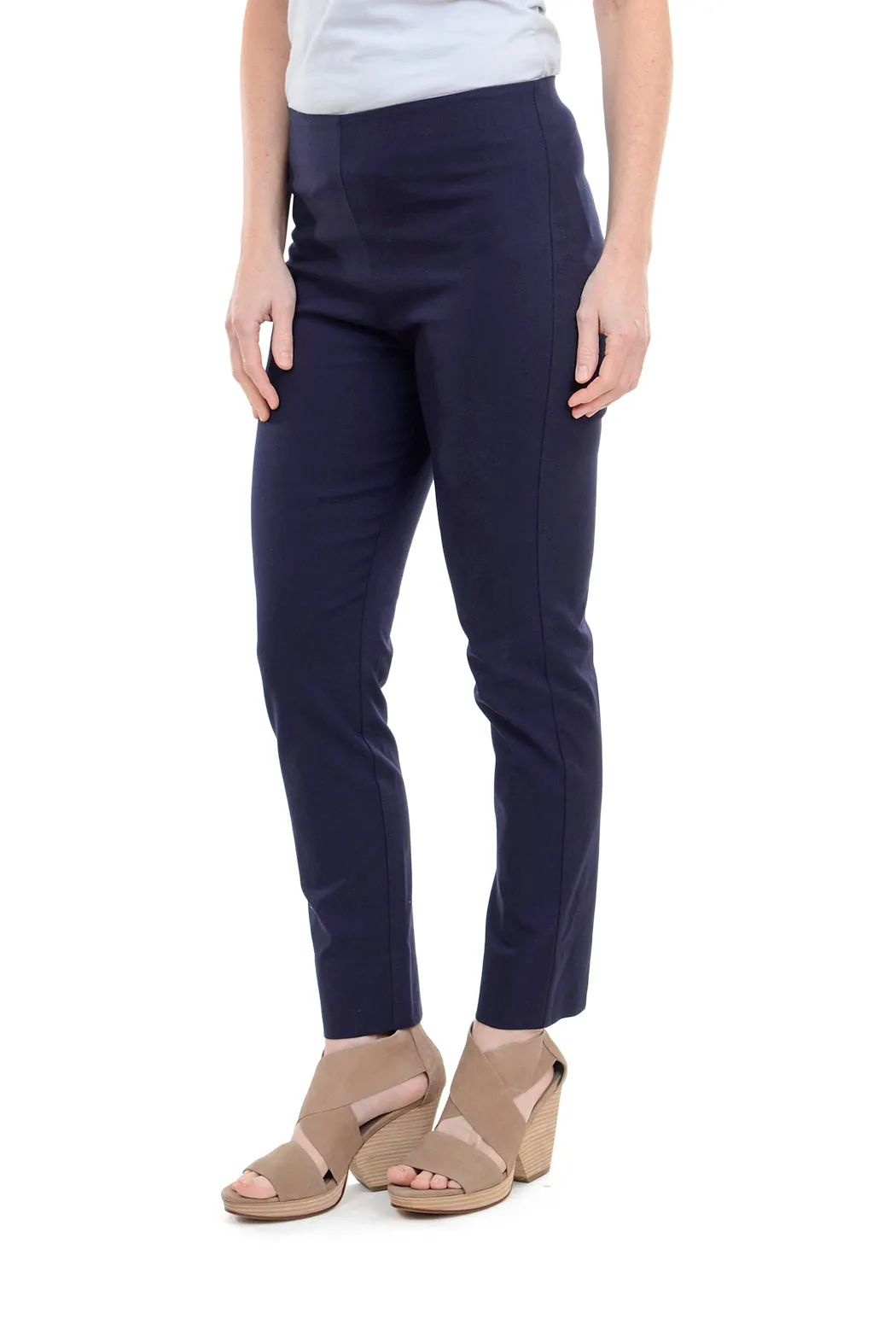 Milo Pant, Navy